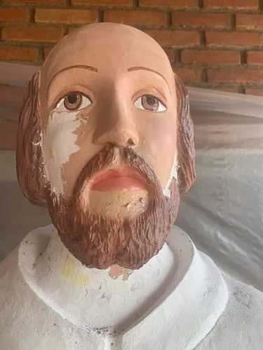 restauração_de_imagem_sacra_4 restauração de imagem sacra: retirada da cama de tinta que estava danificada.