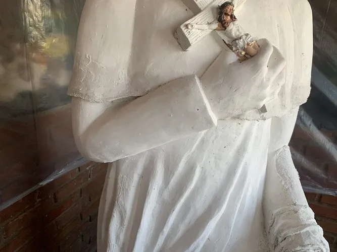 restauração_de_imagem_sacra_8 restauração-de-imagem-sacra: retirada da pintura